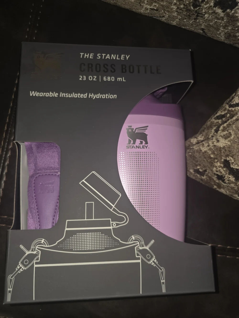New Stanley Cross Bottle 23oz in Purple INSULATED HYDRATION - Picture 1 of 4